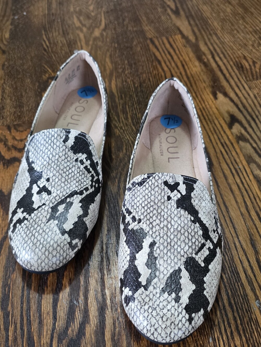 SOUL Naturalizer Snake Print Loafers – Women’s Size 7.5